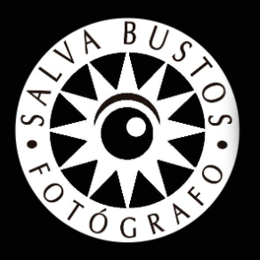 Salva Bustos fotografía Logo