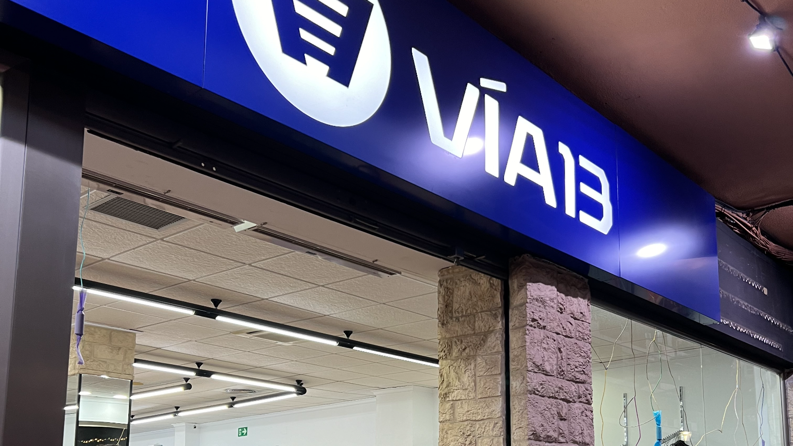 Nueva ubicación: Paseo del Saladar 120