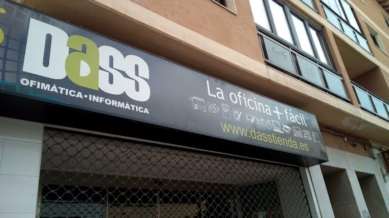 Te asesoramos en todas las soluciones informáticas. Material de oficina y mucho más.